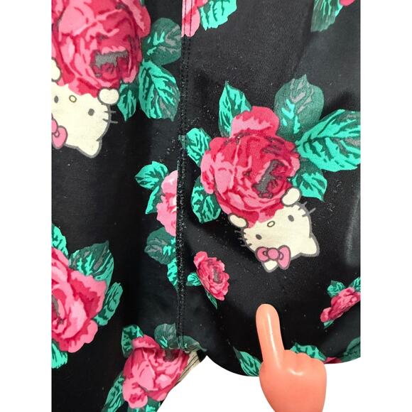 Torrid 2 (2X 18/20) Hello Kitty Roses One Piece Underwire Push Up Bra Swimsuit - Picture 2 of 5